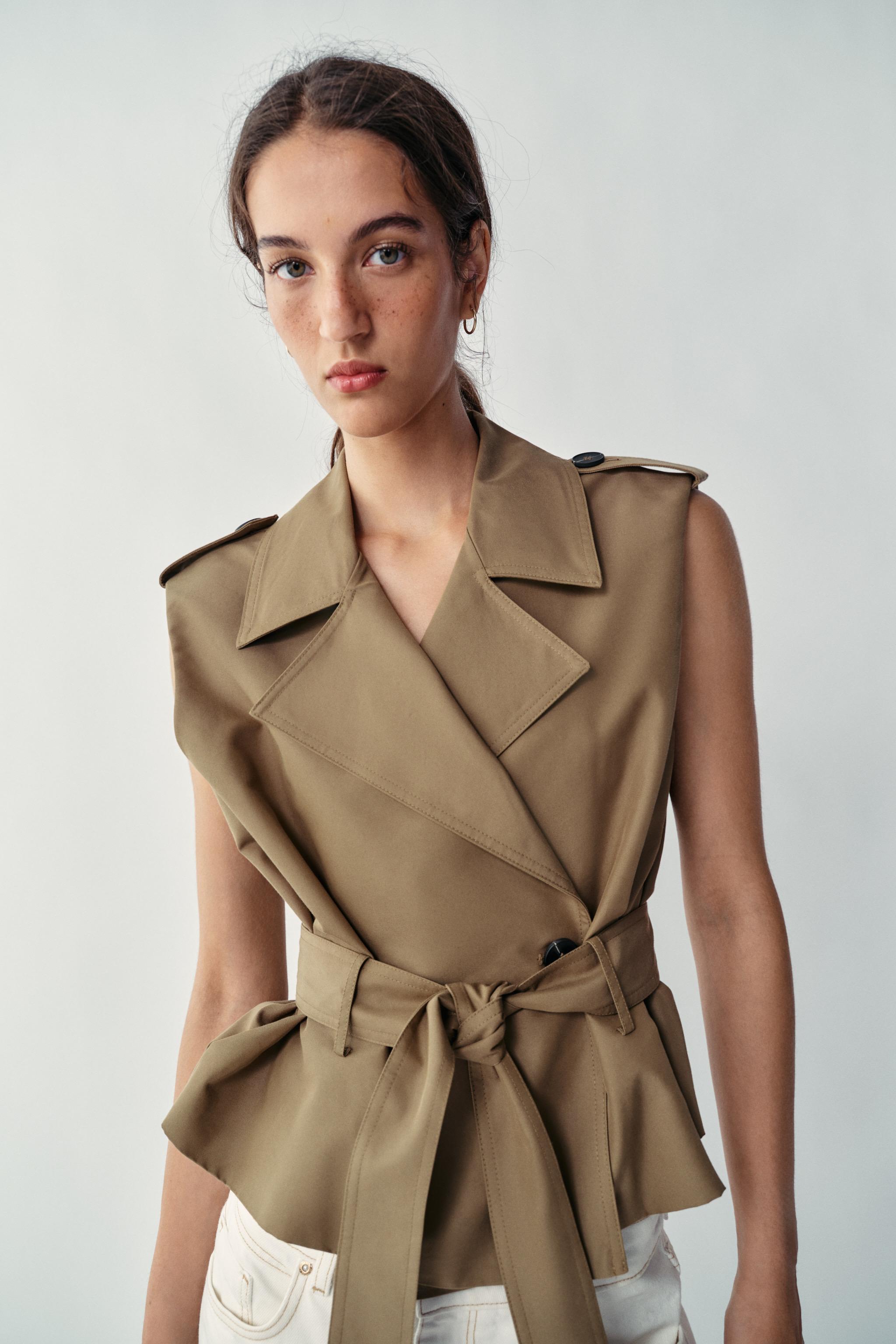 GILET CROISÉ À CEINTURE